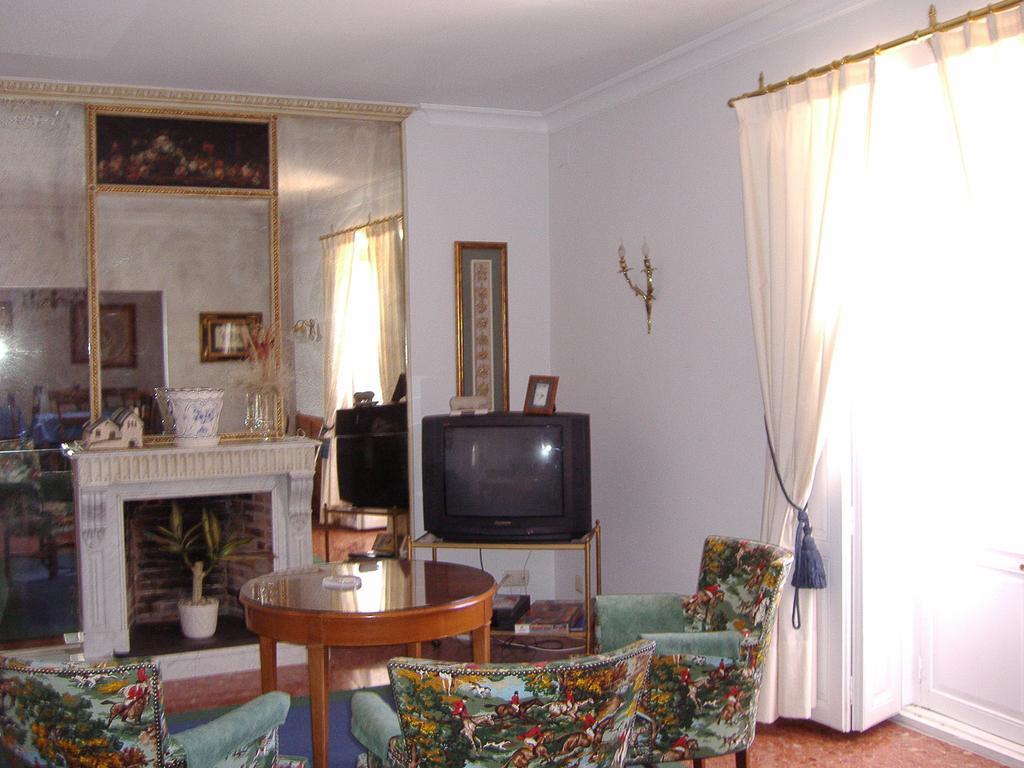 Palacio De Monfarracinos 베나벤테 외부 사진